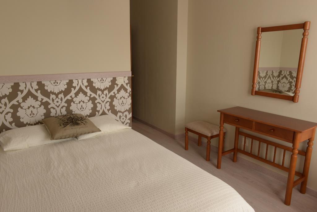 Hotel Rural En Escalante Las Solanas 객실 사진